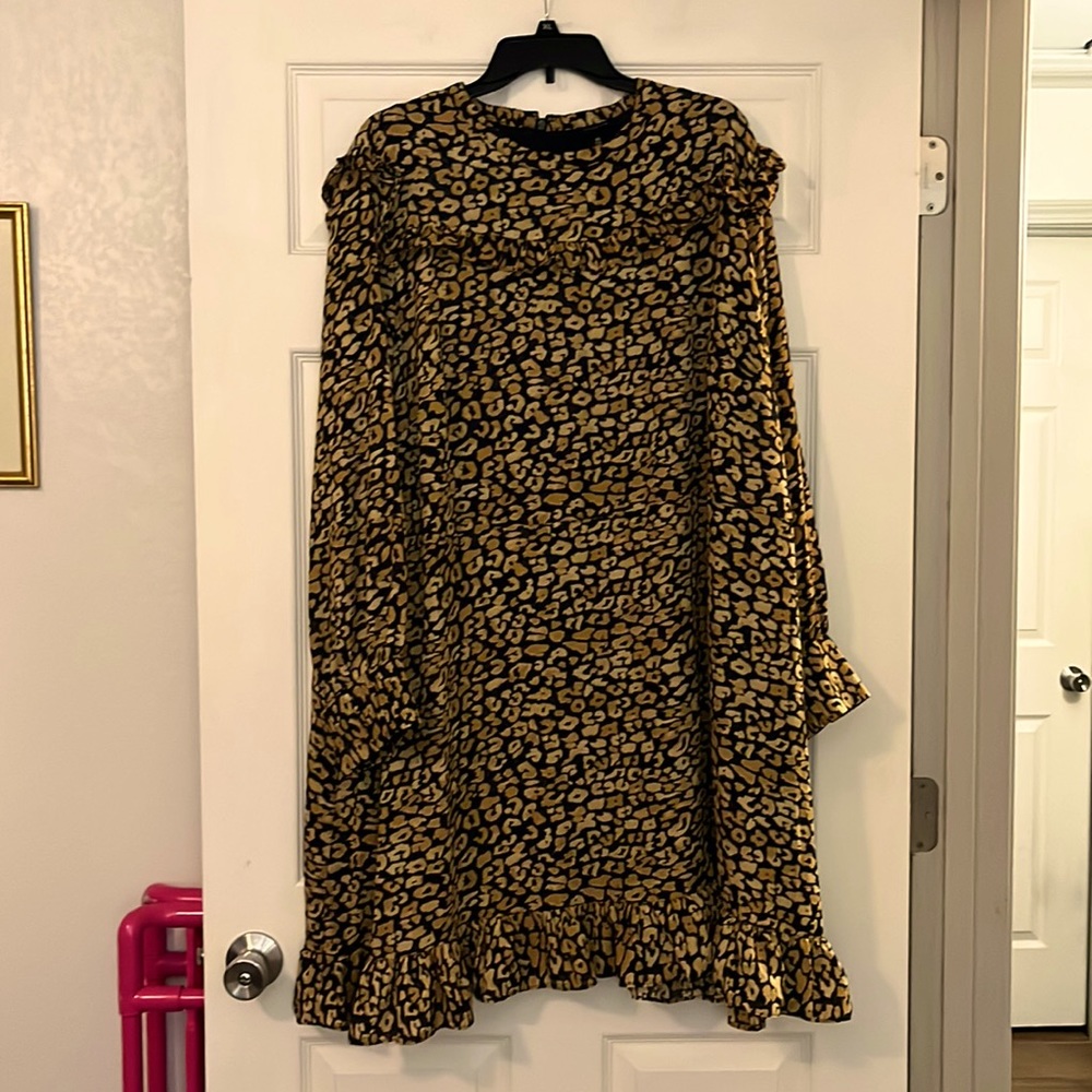 WOMEN’S PLUS SIZE LONG SLEEVE DRESS : SIZE 4X